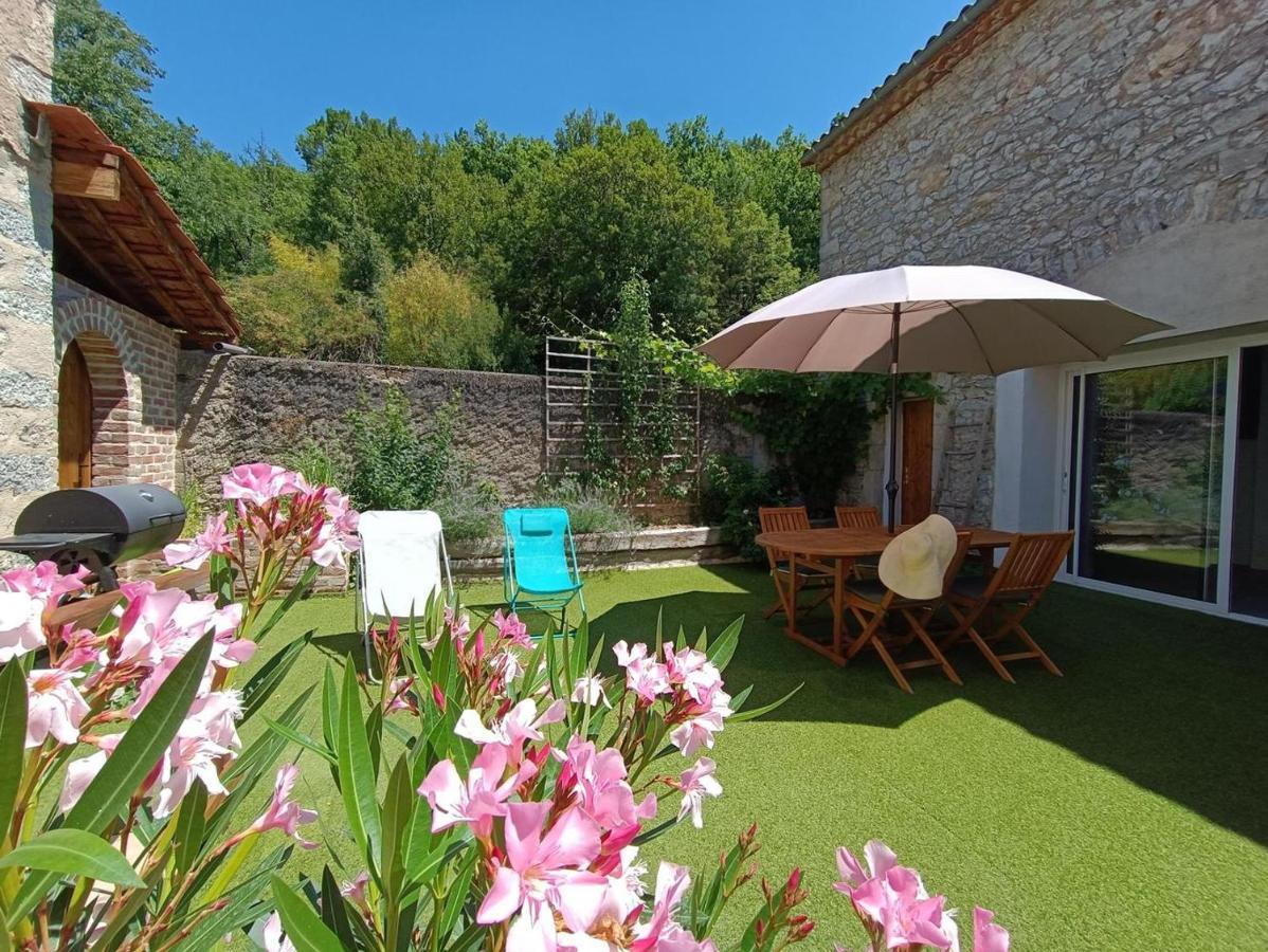 Maison Sur Le Lot Saint-Vincent-Rive-dʼOlt Esterno foto