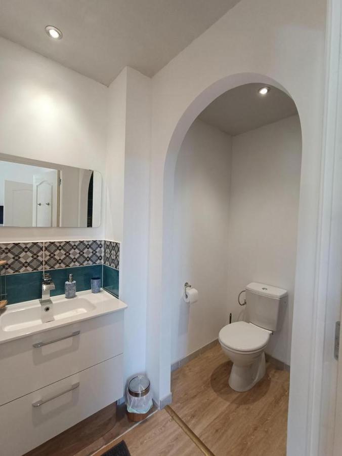Maison Sur Le Lot Saint-Vincent-Rive-dʼOlt Esterno foto