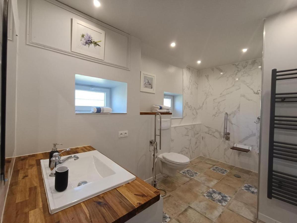 Maison Sur Le Lot Saint-Vincent-Rive-dʼOlt Esterno foto